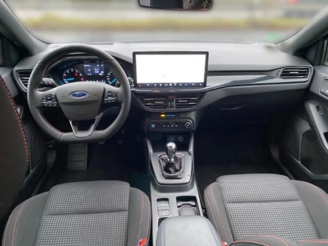 Ford Focus ST Line Wagon