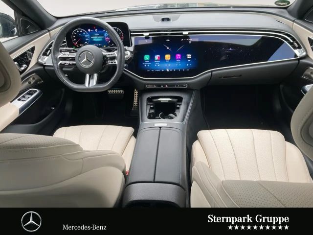 Mercedes-Benz E 200 Sedan