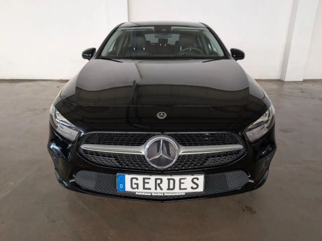 Mercedes-Benz A 180 A 180 d Hatchback