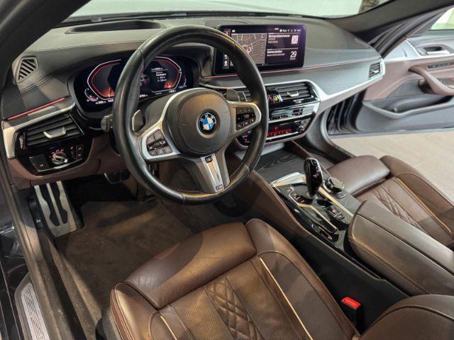 BMW 540 540i Touring xDrive