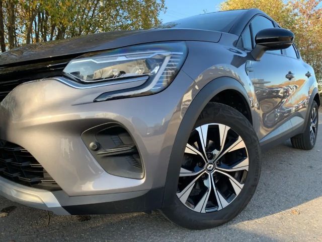 Renault Captur Evolution TCe 140