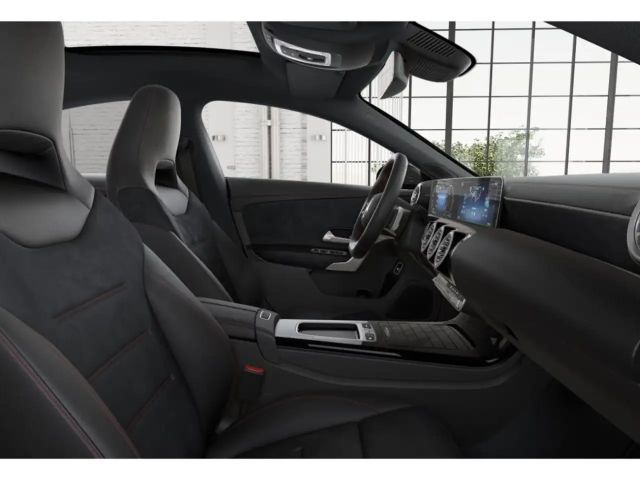 Mercedes-Benz CLA 200 AMG Line Coupé