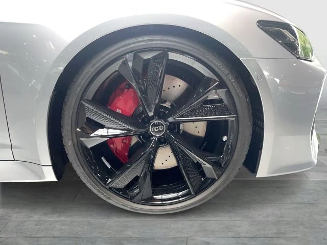 Audi RS6 Avant Performance Quattro