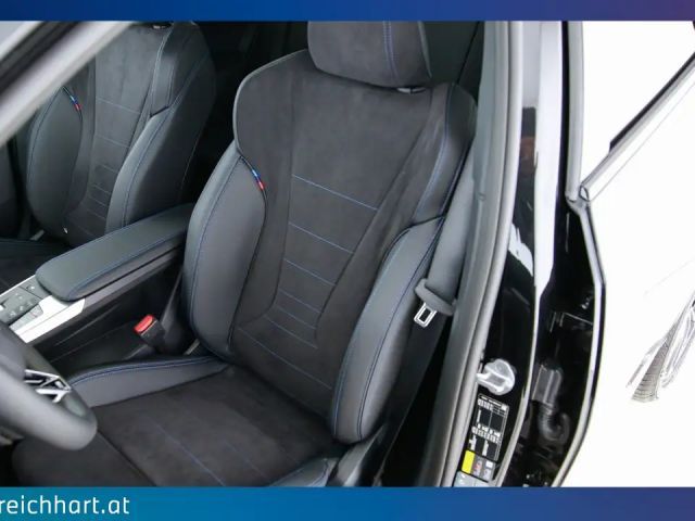 BMW 230 Sedan xDrive