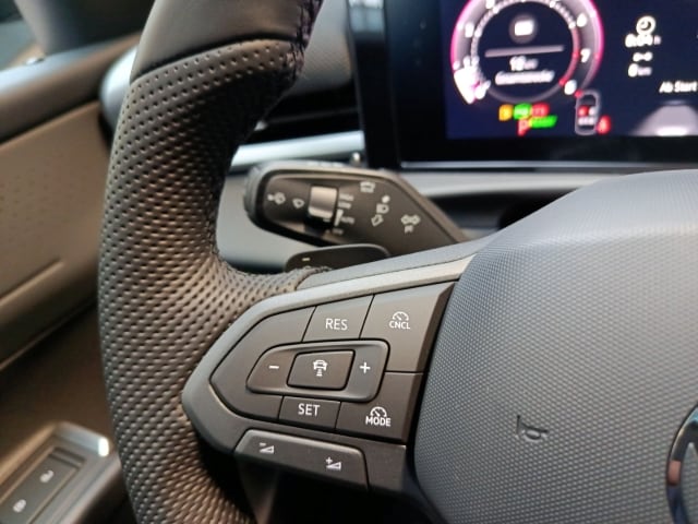 Volkswagen T-Roc 1.5 eTSI R-Line