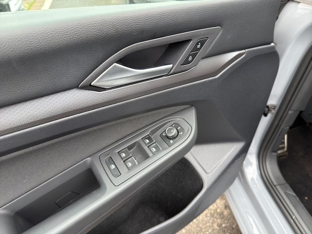 Volkswagen Golf 1.0 TSI IQ.Drive