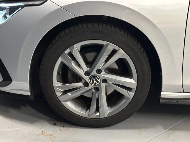 Volkswagen Golf 1.5 eTSI DSG IQ.Drive R-Line