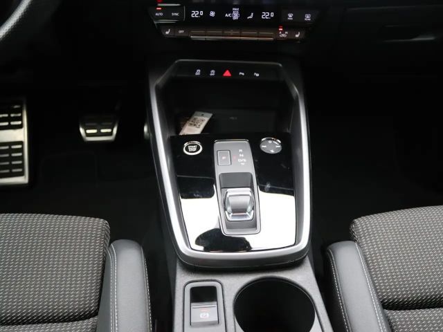 Audi A3 30 TDI S-Line S-Tronic Sedan