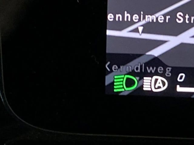 Mercedes-Benz B 180 Progressive Sedan