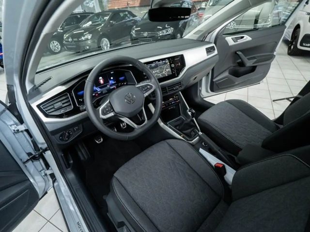 Volkswagen Taigo Move TSI 6-Gang NAVI RFK GJR