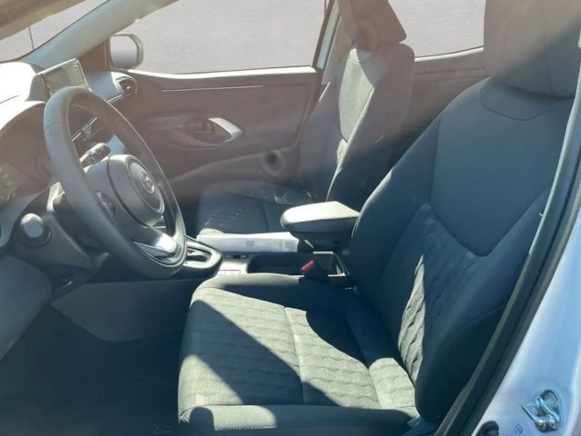 Toyota Yaris Business Hybride VVT-i