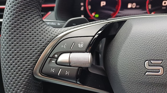 Skoda Kamiq 5JAHRE GAR.,KAMERA,PANORAMA,MATRIX-LED,SMARTLINK,TEMPOMAT