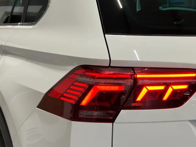 Volkswagen Tiguan 4Motion IQ.Drive R-Line