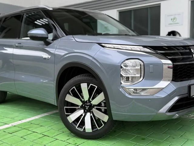 Mitsubishi Outlander 4WD PHEV