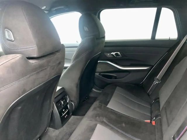 BMW 330 330e M-Sport