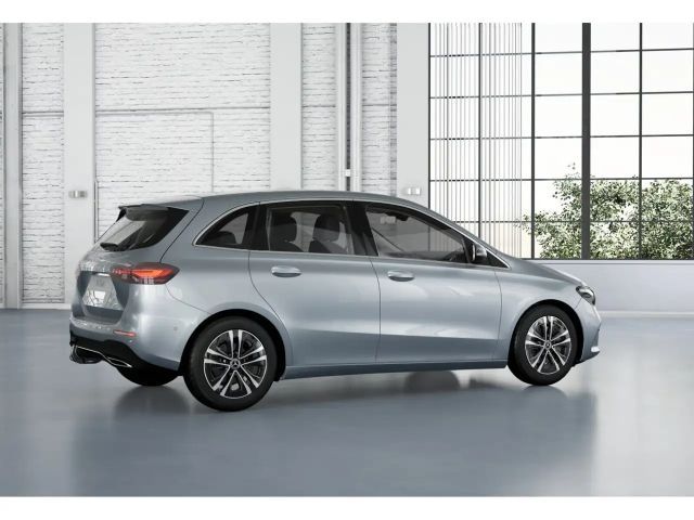 Mercedes-Benz B 180 Sedan