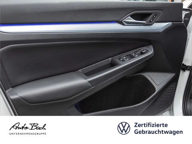 Volkswagen Golf 1.5 eTSI DSG Golf VIII