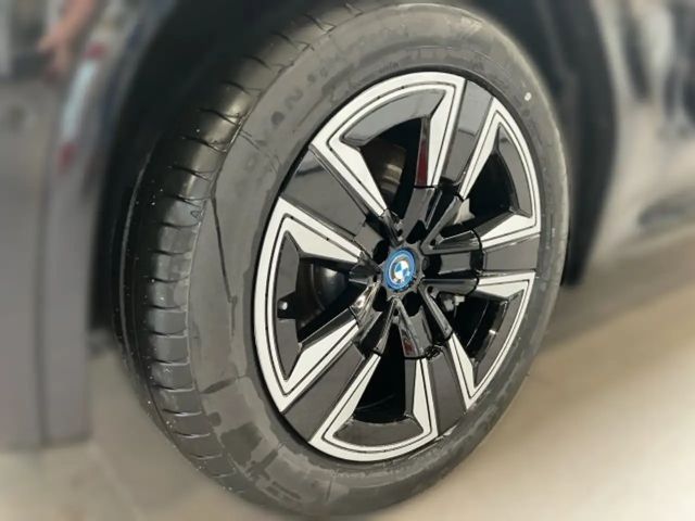 BMW iX3 iX3
