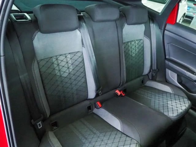 Volkswagen Taigo 1.0 TSI DSG IQ.Drive R-Line