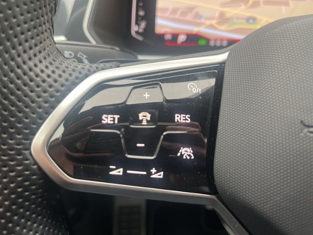 Volkswagen Tiguan 2,0 TDI DSG 4Motion AHK+SIDE.ASISST+PANO.DACH