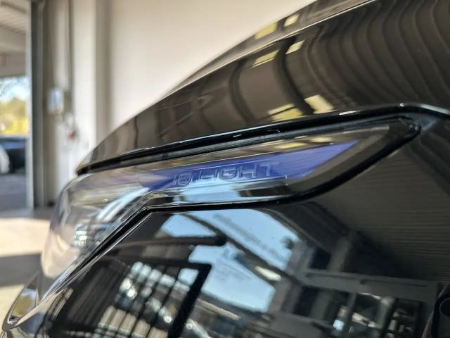 Volkswagen Golf 2.0 TSI DSG