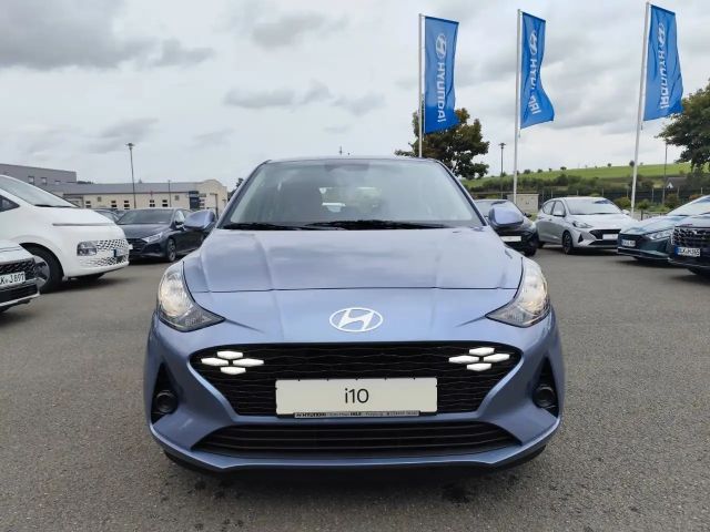 Hyundai i10 1.0 2WD Trend