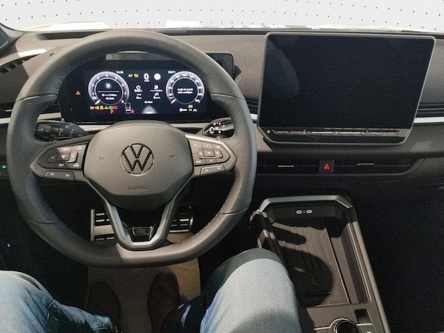 Volkswagen T-Roc 1.5 eTSI DSG R-Line