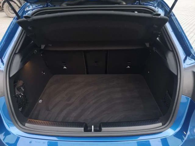 Mercedes-Benz A 220 A 220 d AMG Line