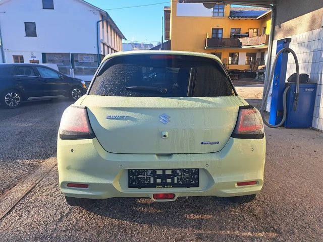 Suzuki Swift Hybrid Shine