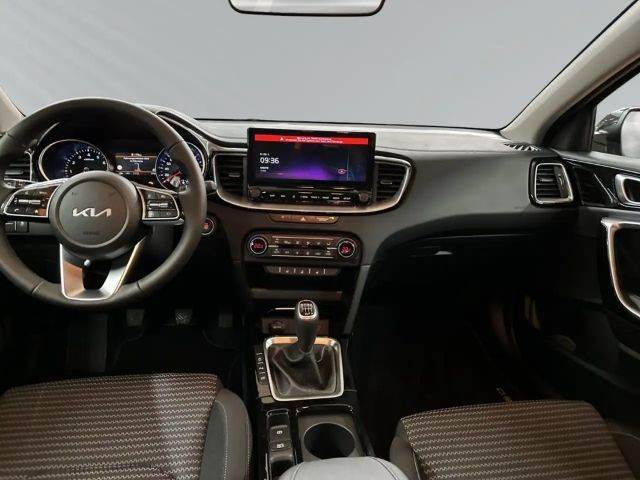 Kia Ceed Ultimate Edition 1.5T 140+ STYLE+ SITZHEIZUNG+ NAV