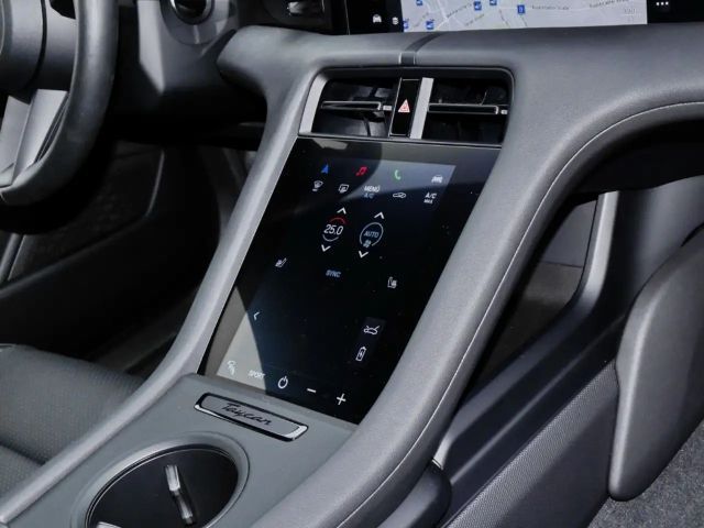 Porsche Taycan 4 Cross Turismo