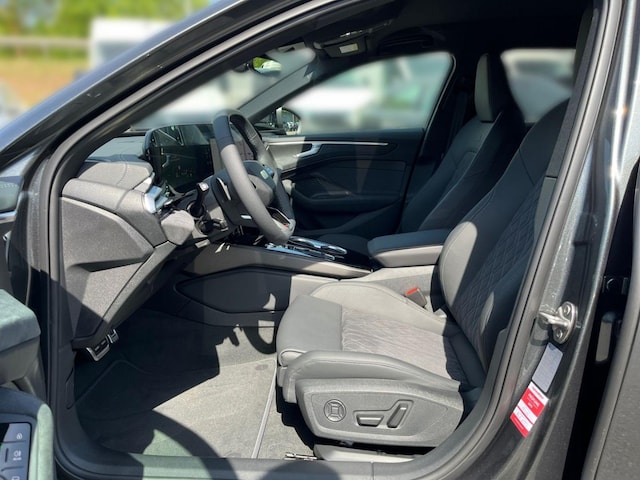 Audi A6 Avant Quattro S-Tronic