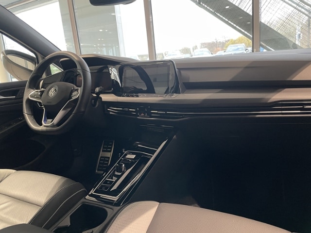 Volkswagen Golf Style