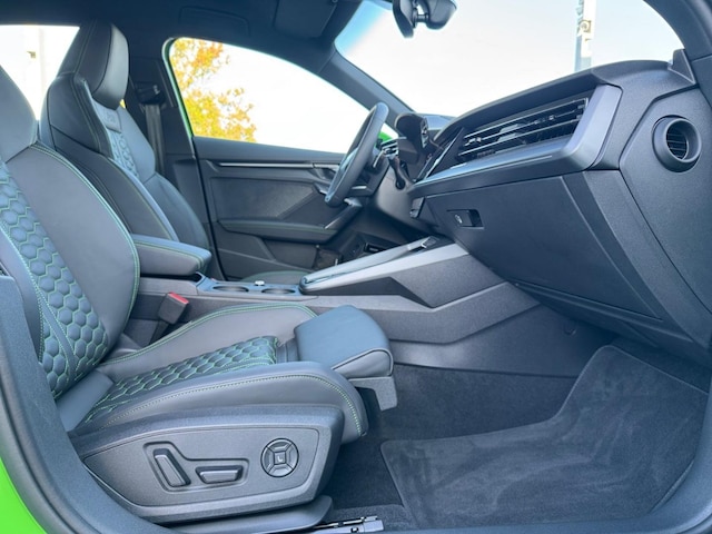 Audi RS3 Quattro S-Tronic Sedan