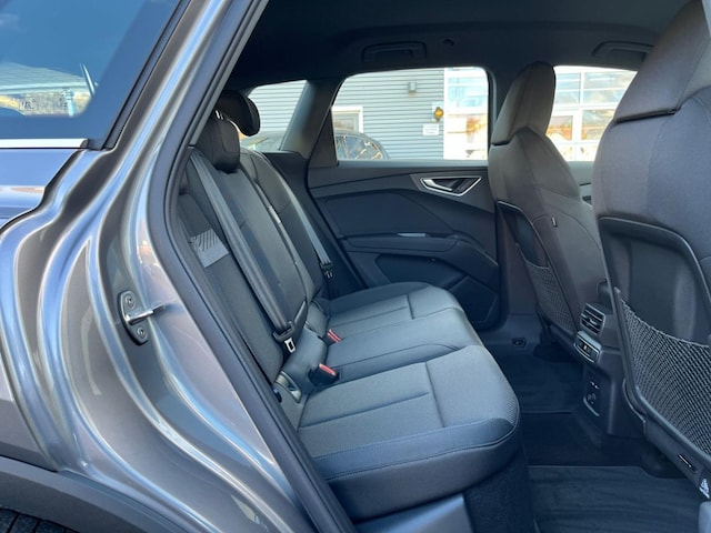 Audi Q4 e-tron SUV 45 e-tron Audi Q4 e-tron