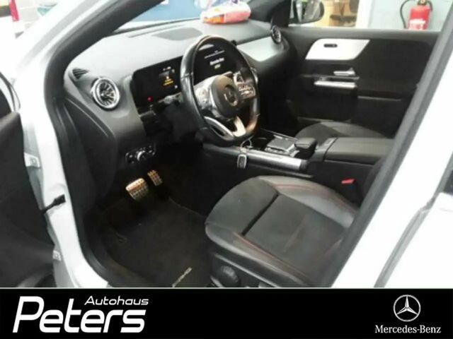 Mercedes-Benz GLA 250 4MATIC AMG Line