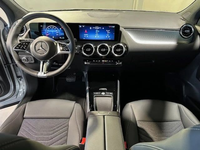 Mercedes-Benz GLA 200 Progressive