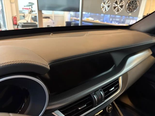 Alfa Romeo Stelvio Q4 Veloce