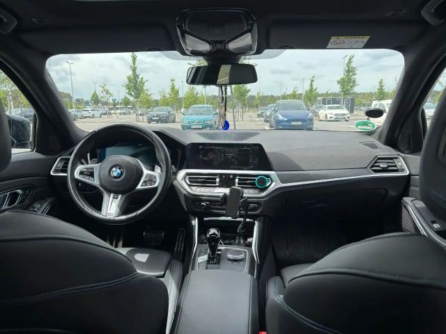 BMW 330 330i M-Sport Sedan