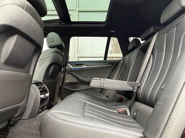 BMW 530 530e M-Sport