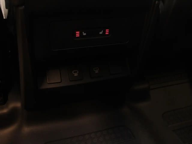 Land Rover Defender 110 D300 Dynamic SE