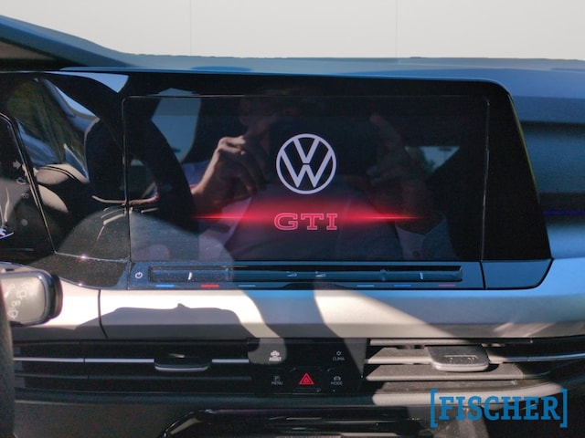 Volkswagen Golf 2.0 TSI DSG Golf VIII