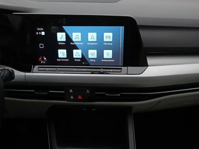 Volkswagen Golf Life Variant