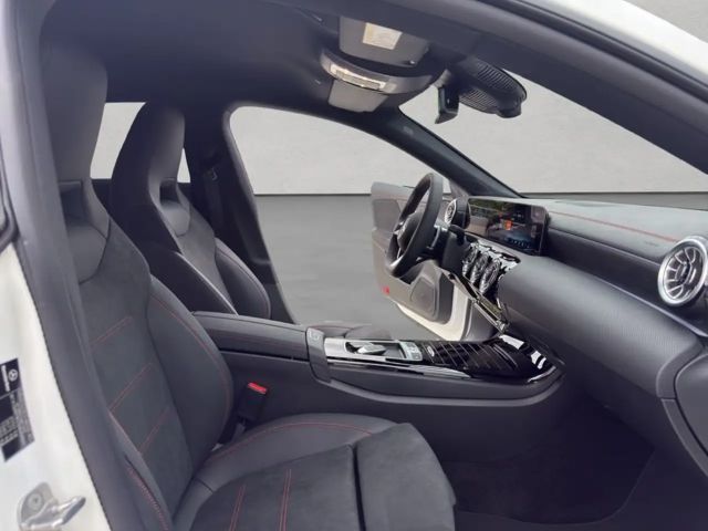 Mercedes-Benz CLA 200 CLA