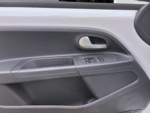 Volkswagen e-up! Move Move up!