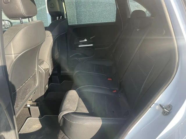 Mercedes-Benz B 200 AMG Line