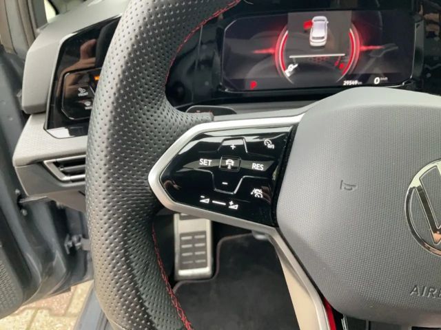 Volkswagen Golf 2.0 TSI Golf VIII