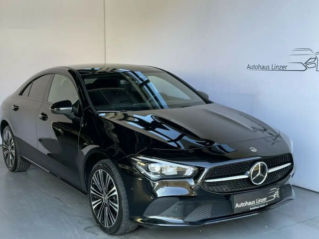 Mercedes-Benz CLA 250 CLA 250 e Sedan