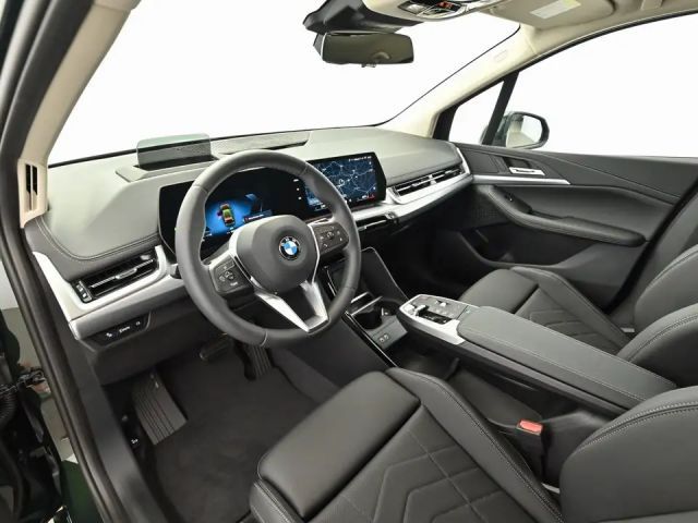 BMW 218 218d Active Tourer Luxury Line Sedan
