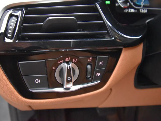 BMW 530 530e Touring